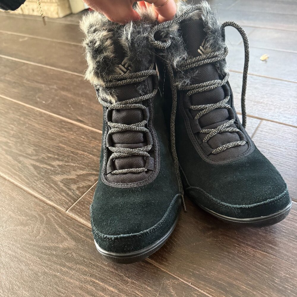 Columbia Snow Boots